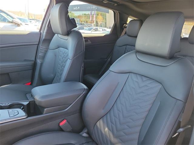 new 2026 Kia Sportage Hybrid car, priced at $35,625