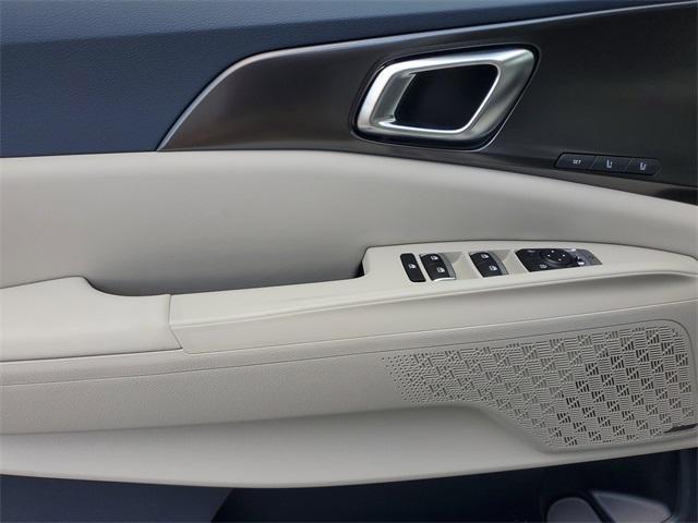 new 2026 Kia Carnival Hybrid car, priced at $54,645