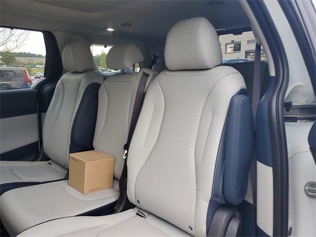 new 2026 Kia Carnival Hybrid car, priced at $54,645