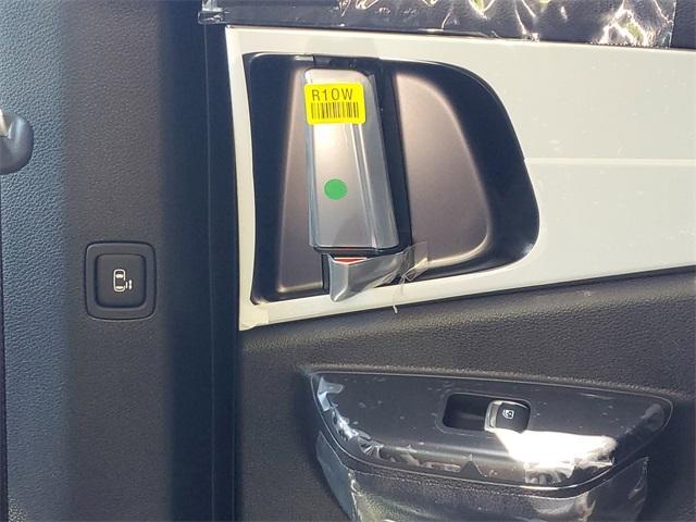 new 2025 Kia Carnival Hybrid car, priced at $51,250