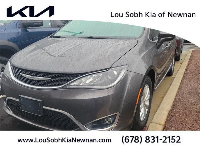 used 2017 Chrysler Pacifica car, priced at $8,998