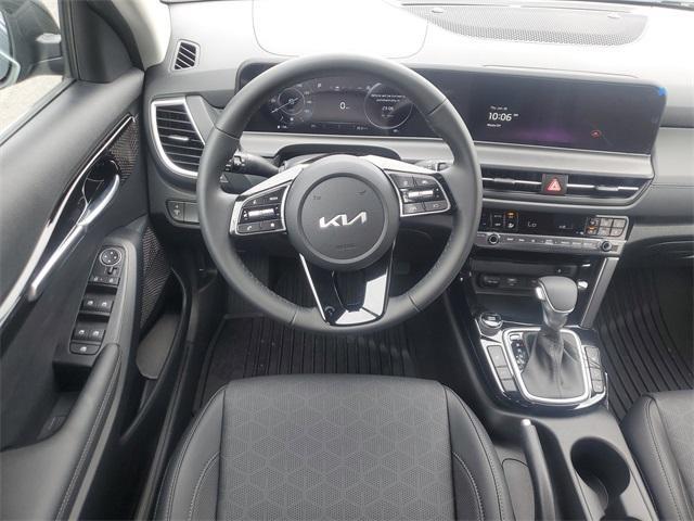new 2025 Kia Seltos car, priced at $27,503