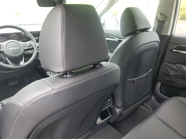 new 2025 Kia Seltos car, priced at $27,878