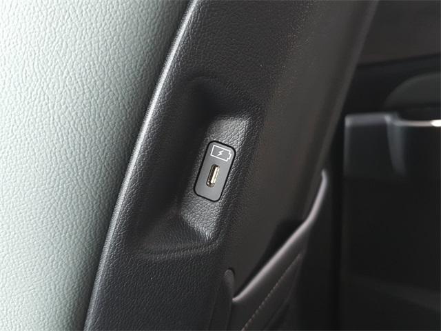 new 2025 Kia Sorento car, priced at $47,695