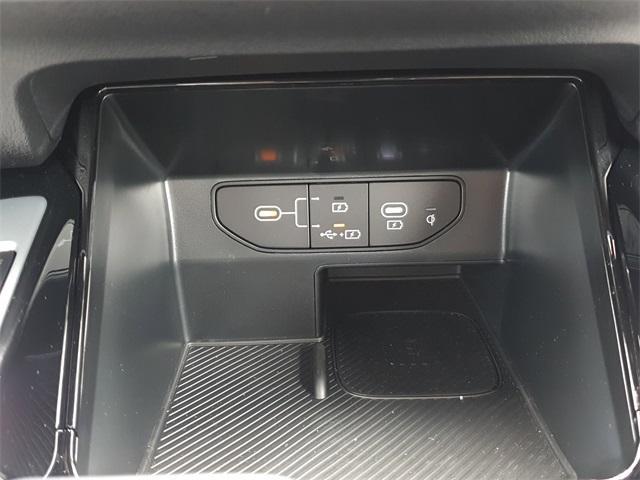 new 2025 Kia Sorento car, priced at $47,695