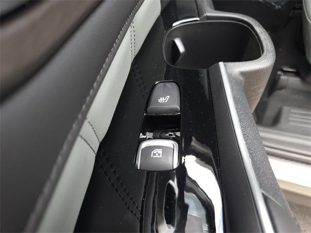 new 2025 Kia Sorento car, priced at $47,695