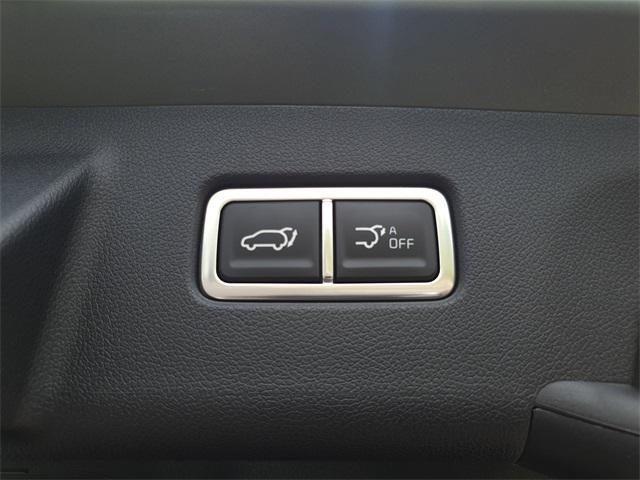 new 2025 Kia Sorento car, priced at $47,695