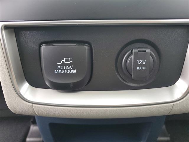new 2026 Kia Carnival Hybrid car, priced at $50,160