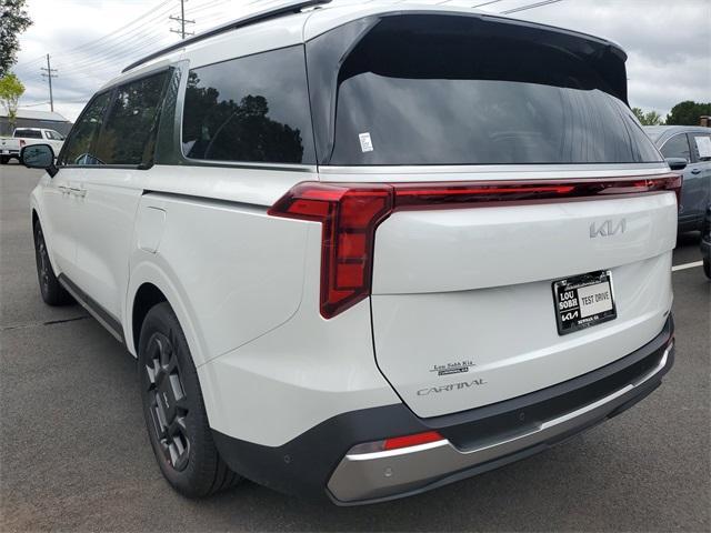 new 2026 Kia Carnival Hybrid car, priced at $50,160