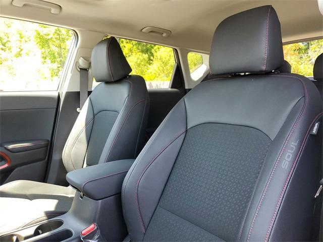 new 2025 Kia Soul car, priced at $27,560