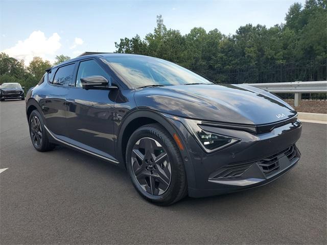 new 2025 Kia EV6 car, priced at $42,428