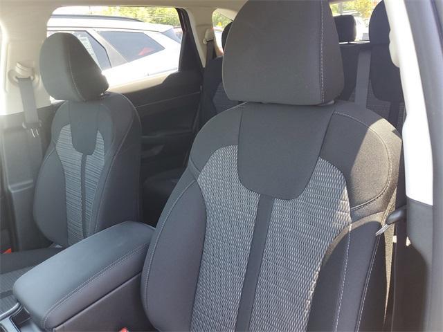 new 2025 Kia Sorento car, priced at $33,854