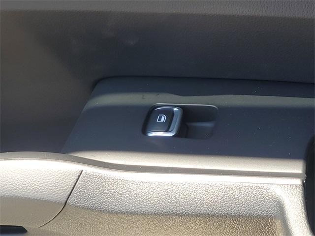 new 2025 Kia Sorento car, priced at $33,854