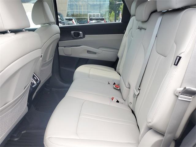 new 2025 Kia Sorento car, priced at $36,604