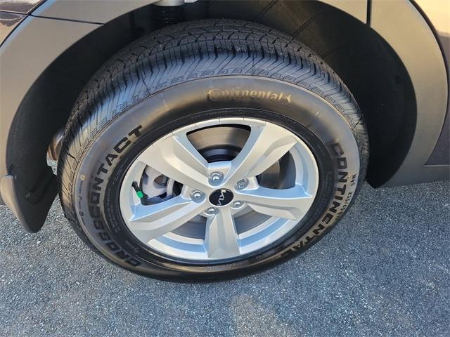 new 2026 Kia Sorento car, priced at $32,702