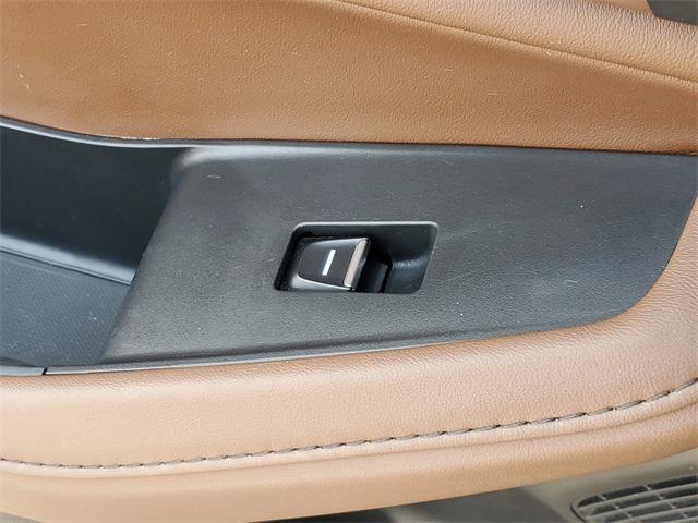 used 2022 Acura MDX car, priced at $37,720