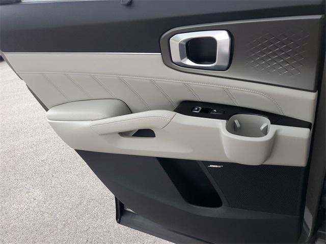 new 2025 Kia Sorento Hybrid car, priced at $46,660