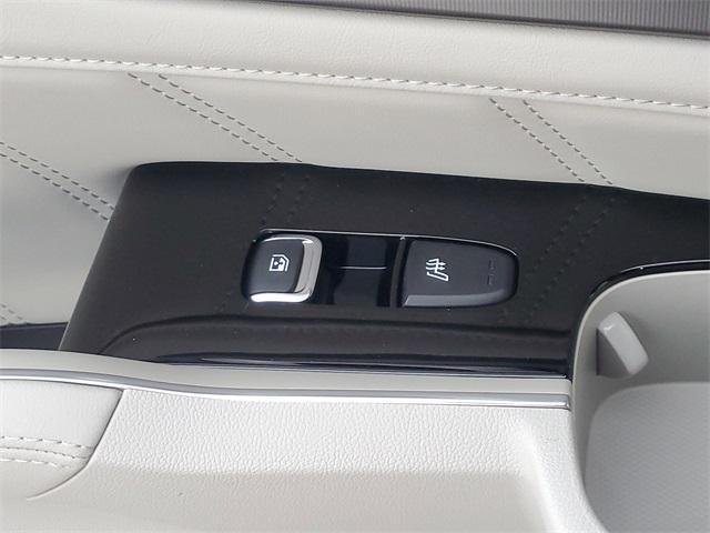 new 2025 Kia Sorento Hybrid car, priced at $46,660