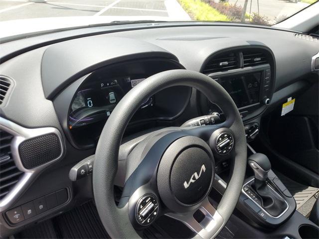 new 2025 Kia Soul car, priced at $21,337
