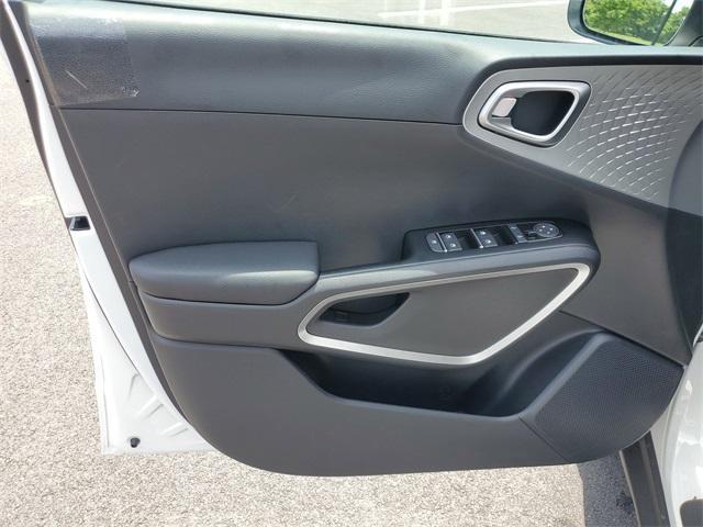 new 2025 Kia Soul car, priced at $21,337