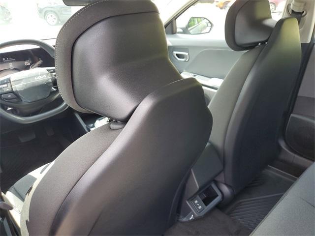 new 2025 Kia K4 car, priced at $23,366