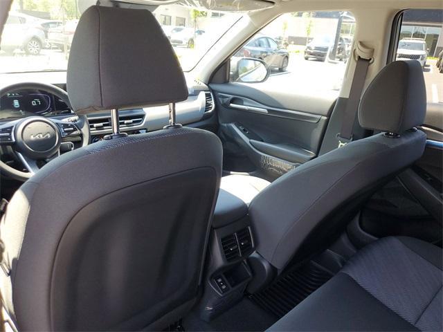 new 2025 Kia Seltos car, priced at $26,530