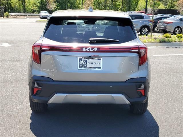 new 2025 Kia Seltos car, priced at $26,530