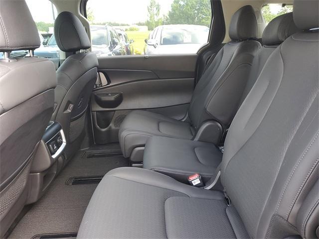 new 2026 Kia Carnival car, priced at $52,785