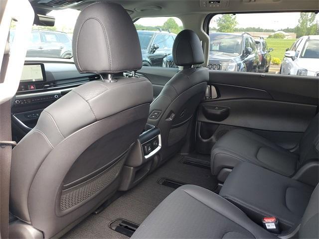 new 2026 Kia Carnival car, priced at $52,785