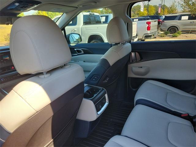 new 2026 Kia Carnival Hybrid car, priced at $54,690