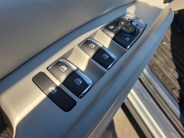 new 2026 Kia Carnival Hybrid car, priced at $54,690