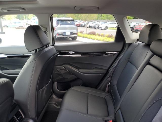 new 2025 Kia Seltos car, priced at $27,937