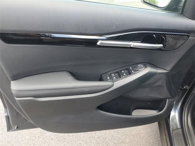 new 2025 Kia Seltos car, priced at $27,937