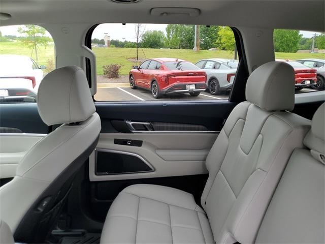 new 2025 Kia Telluride car, priced at $43,049