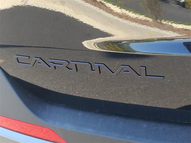 new 2025 Kia Carnival Hybrid car, priced at $51,745