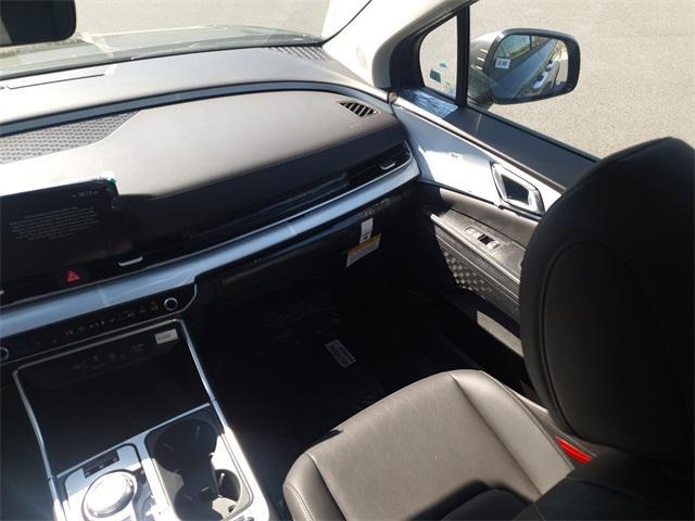 new 2025 Kia Carnival Hybrid car, priced at $51,745