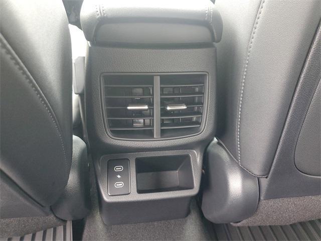 new 2025 Kia Seltos car, priced at $27,645