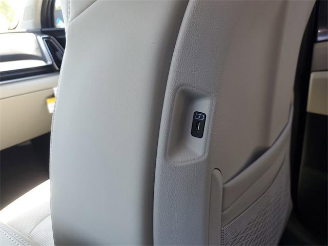 new 2025 Kia Sorento car, priced at $37,296
