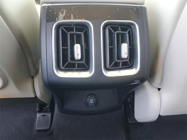 new 2025 Kia Sorento car, priced at $37,296