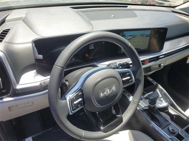 new 2025 Kia Sorento car, priced at $37,296