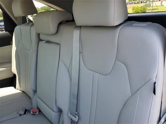 new 2025 Kia Sorento car, priced at $37,296