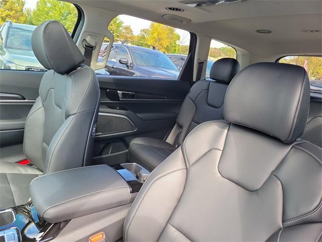 new 2025 Kia Telluride car, priced at $42,553