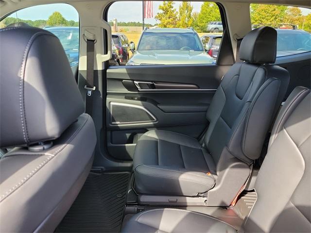 new 2025 Kia Telluride car, priced at $42,553