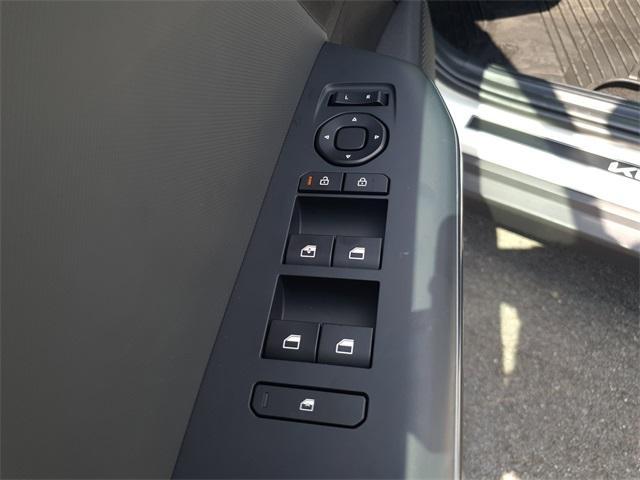 new 2025 Kia K4 car, priced at $23,875