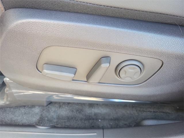 new 2026 Kia Carnival Hybrid car, priced at $55,345