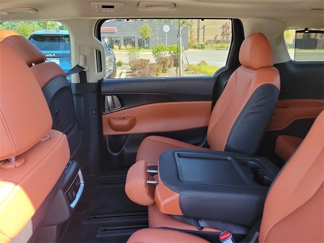 new 2026 Kia Carnival Hybrid car, priced at $55,345