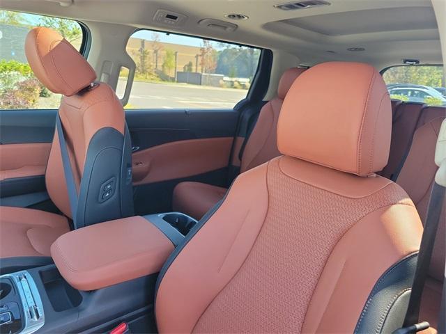 new 2026 Kia Carnival Hybrid car, priced at $55,345