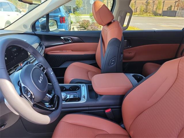 new 2026 Kia Carnival Hybrid car, priced at $55,345