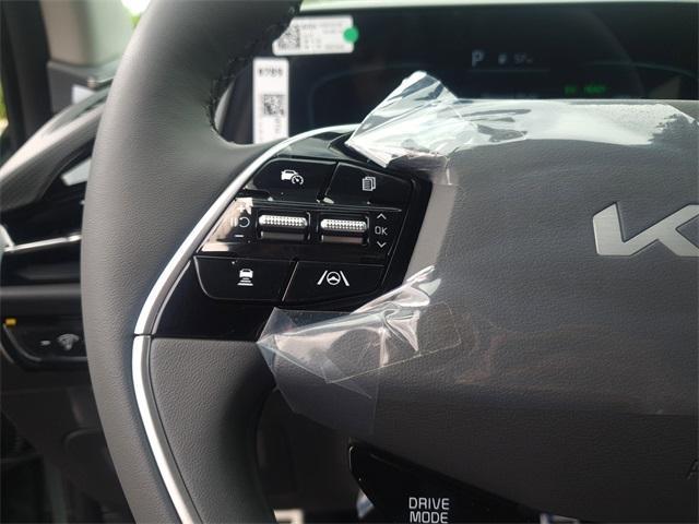 new 2025 Kia Niro car, priced at $35,818