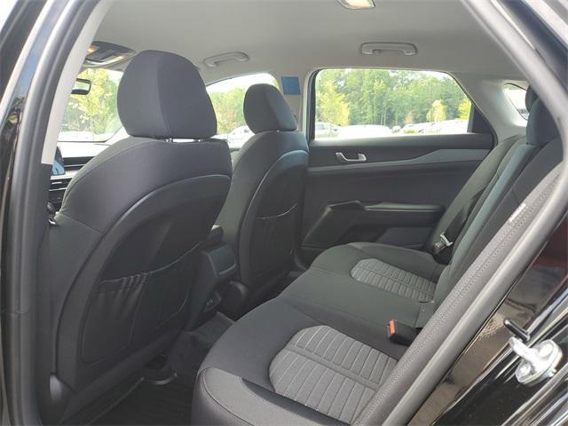 new 2025 Kia K5 car, priced at $27,123